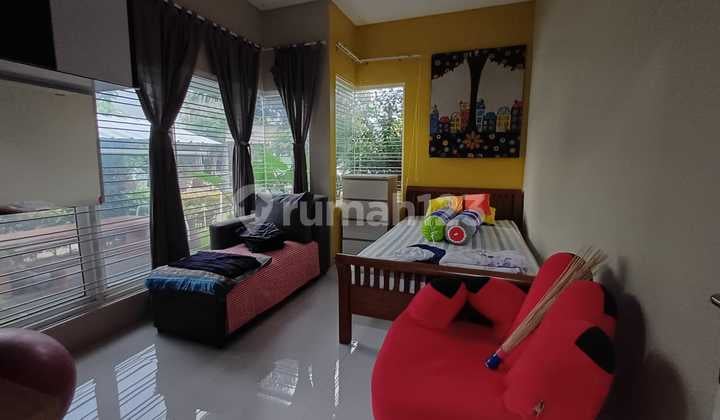 Rumah 2 Lantai Hoek Luas 189 di Griya Sutera Dekat Kampus Binus