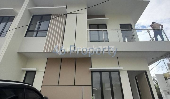 Luxurious 2-Storey Corner House in Emysaelan