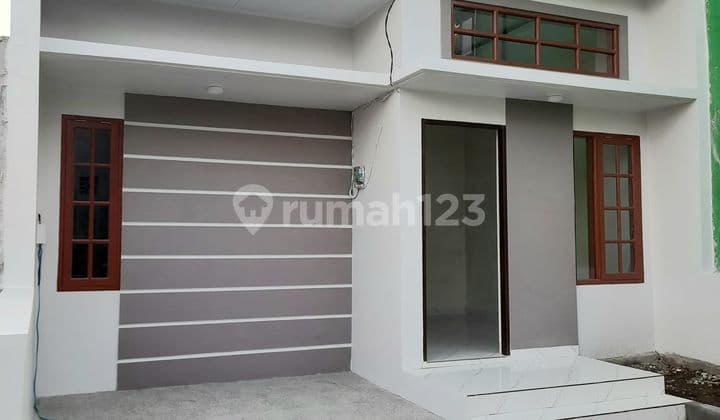 Ready-to-Occupy House in Sudiang at a Low Price