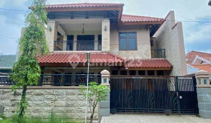 Rumah Second di Rungkut Asri Barat 2 Lantai Lebar 15 Ada Garasi