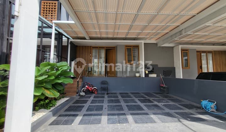 Rumah 2 Lantai Semi Furnished Daerah Sejuk Awiligar