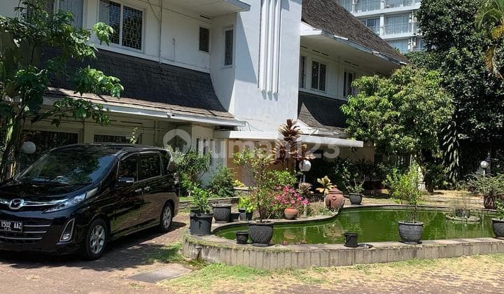 Beautiful Colonial Dutch Architecture