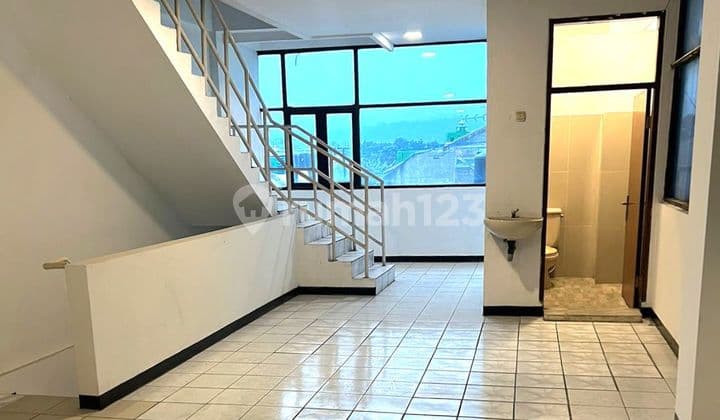Ruko di Jalan Ahmad Yani dekat Gateway 155 m SHM Bagus