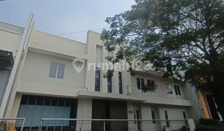 For Sale, 2-Unit Connected Warehouse in Arcadia Warehouse Complex