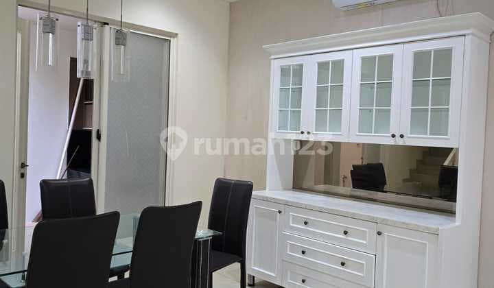 Disewakan Rumah Puri Mansion Uk.8x15 Furnished