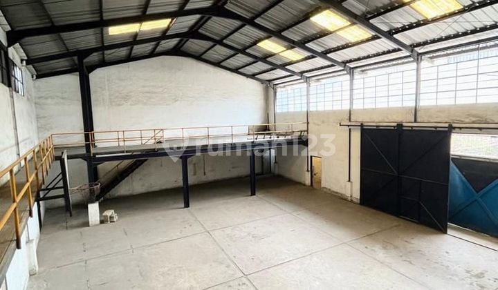 Depan Ruko Belakang Gudang Jalan Pungkur Tengah Kota Bandung