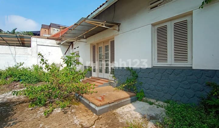 Rumah Heritage C Lokasi Strategis Pusat Kota Sayap Pasirkaliki