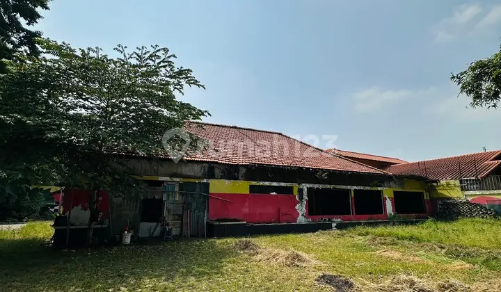 Tanah 1658 m2 SHM Kemang, Jakarta Selatan Pinggir Jalan Raya