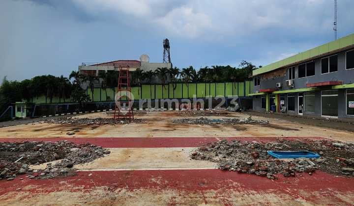 Tanah Di Cirendeu Posisi Hoek Pinggir Jalan Raya