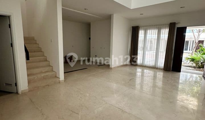 Dijual Cepat Rumah Riviera Metland Cyber City