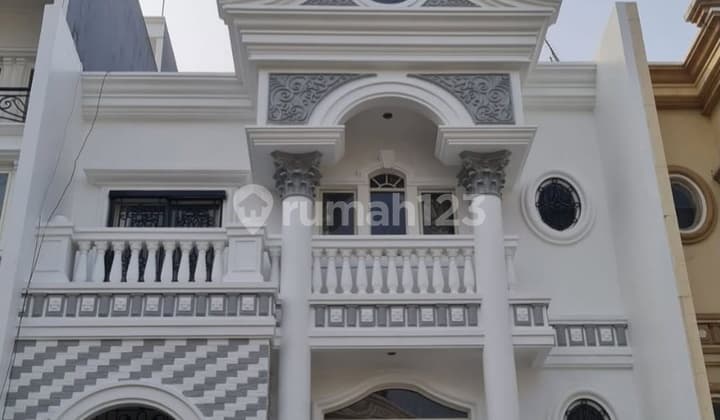 Rumah Disewakan Pantai Indah Kapuk