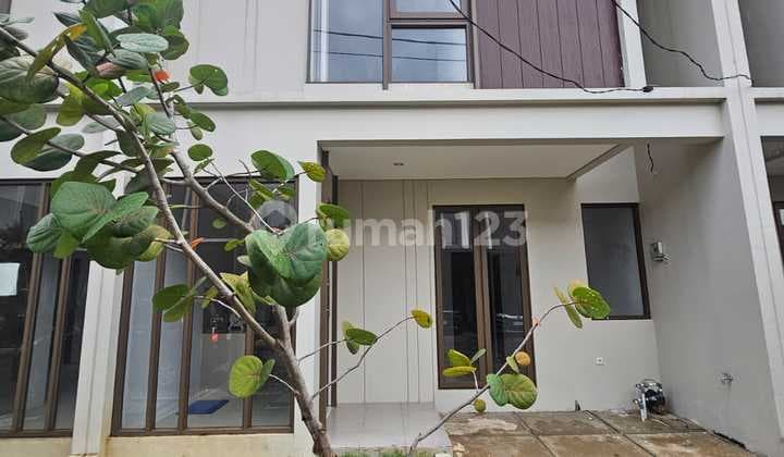 Rumah Springhill Yume Lagoon Serpong