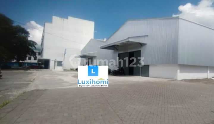 Warehouse for Rent, 786m2 Space, Suitable for Business, Located in Central Bitung.