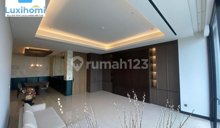 Disewakan Apartemen Pakubuwono Menteng, Jakarta Pusat, 3 Bedroom Size 260m2 Private Lift, Full Furnish, High Floor
