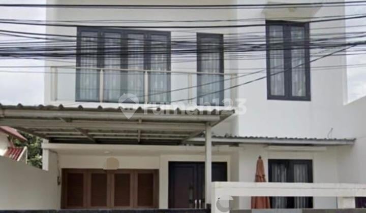 Dijual Rumah Full Furnish di Mampang Prapatan Hanya 50meter Dari Duren Tiga Raya tinggal Bawa Koper