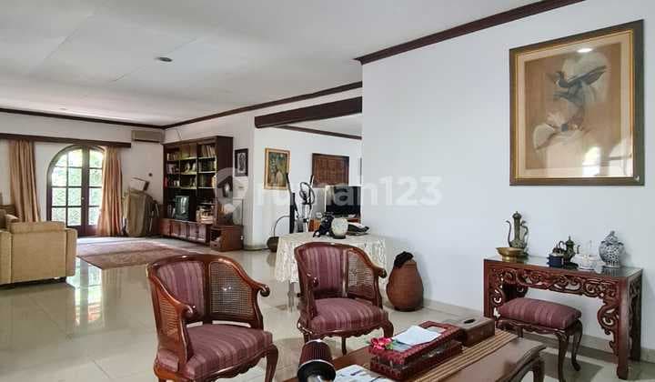 Dijual Rumah Classic di Kebayoran Baru Jakarta Selatan