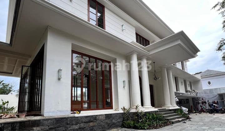 For Sale Luxury Modern Tropical House Brand News 1.066M2 Hadap Timur, Fully Furnished