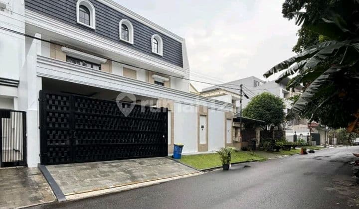 Dijual Rumah Luxury Brand New Ada Rooftop, Pool & Lift Lokasi Di Pondok Indah Jakarta Selatan