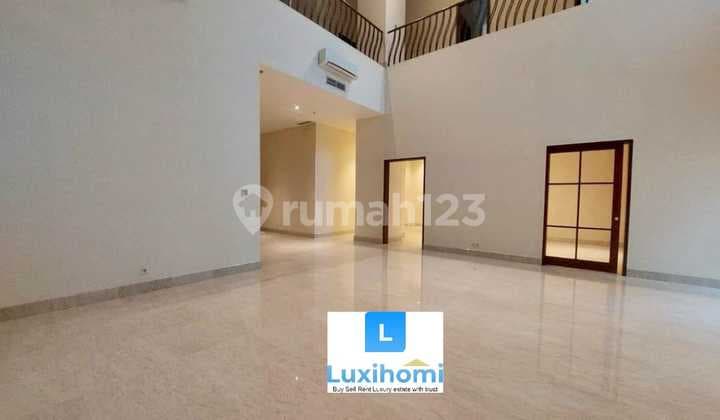 For Sale Townhouse Pakubuwono Residence Size 758m2 Private Pool & Garden