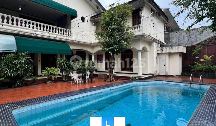 Dijual Cepat!! Dibawah Njop Rumah Mewah 2 Lantai Luas 1.192m2 Halaman Luas Ada Pool, Kemang, Jaksel
