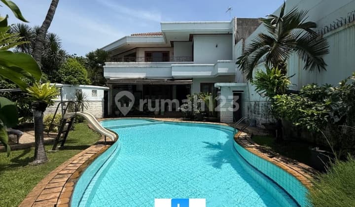 Dijual Rumah Mewah Bagus Luas 914m2 Dekat Golf Pi Dan Pondok Indah Mall, Jakarta Selatan