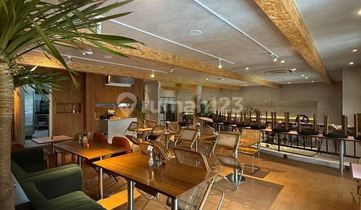 Turun Harga, For Sale! Bangunan Komersil 3lantai Ada Lift, Lokasi Prime Area Di Kebayoran Baru, Jakarta Selatan