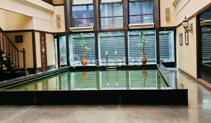 Dijual Rumah Asri Area Exclusive Mega Kuningan, 2 Lantai Luas 1.050m2, Indoor Swimpool, Jl Denpasar 1 Kuningan, Jaksel