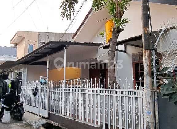 House in Green Ville, West Jakarta