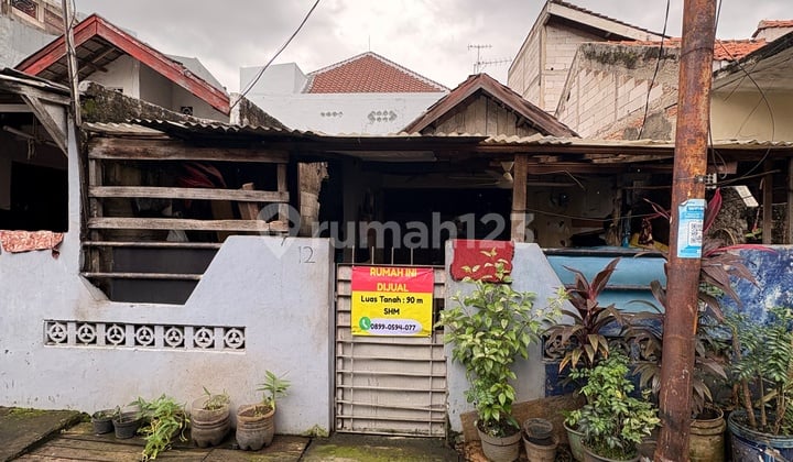 Rumah di Komplek Abadi Duren Sawit SHM Bebas Banjir