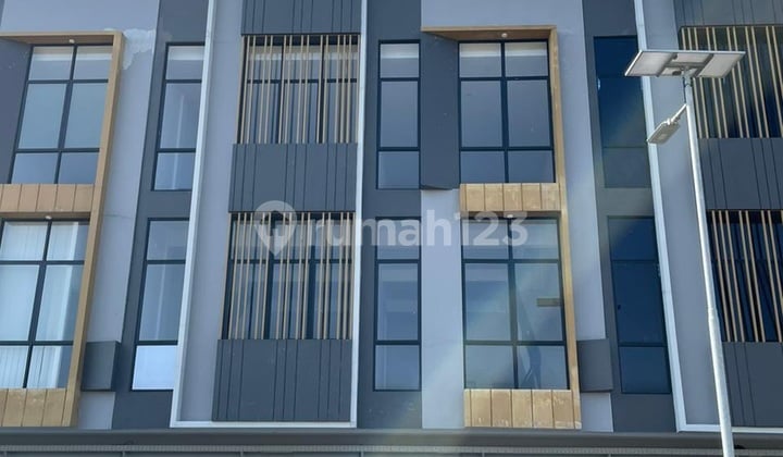 Ruko Eastern Park Residence 3 Lt Bagus Siap Huni