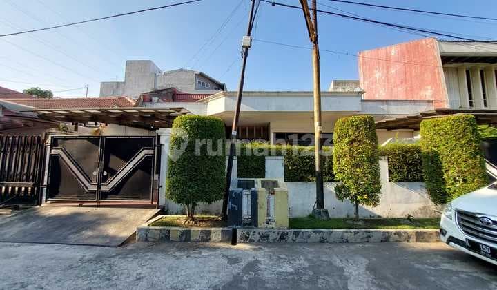 Dijual Rumah 1,5 Lantai Siap Huni di Kertajaya Indah