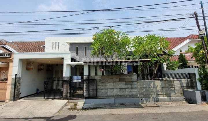 Dijual rumah furnish 1,5 Lantai Bagus di Nginden