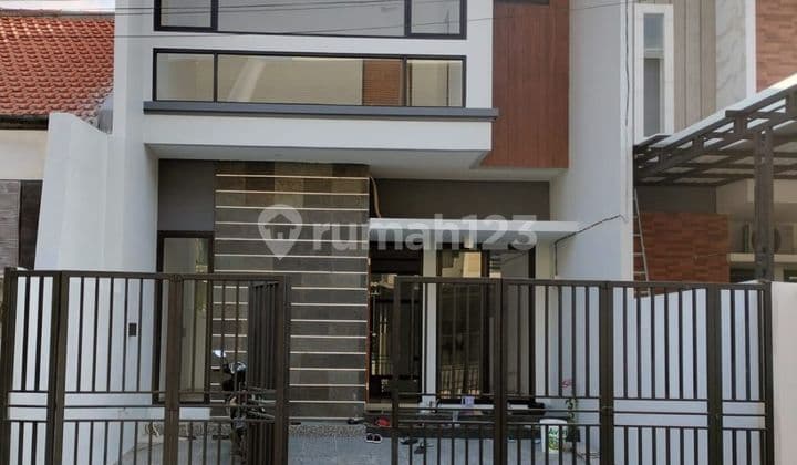 Dijual New Gress Siap Huni 2 Lantai di Klampis Semolo