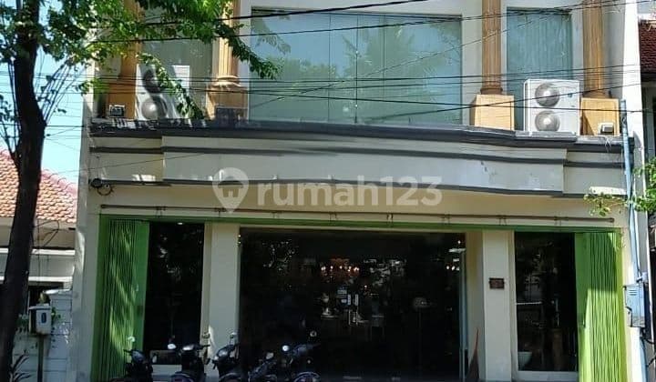 Ruko di Raya Manyar nol jalan siap huni bagus terawat 3,5 lt