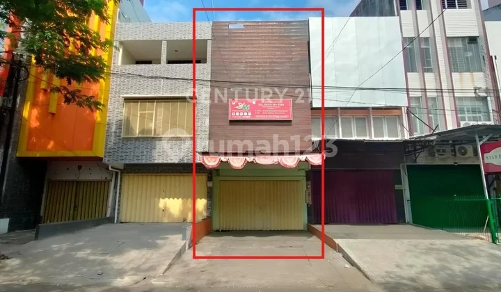 Ruko Strategis Dan Siap Huni Di Jalan Gunung Latimojong Ruko Strategis Dan Siap Huni Di Jalan Gunung Latimojong