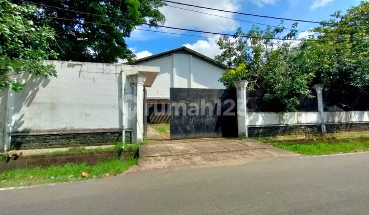 Gudang Siap Pakai Di Jalan Sultan Alauddin Makassar