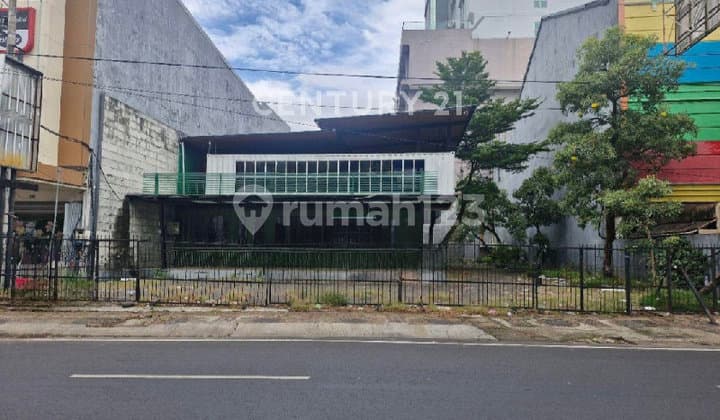 Tanah dan Bangunan Siap Pakai di Kawasan Bisnis Kota Makassar