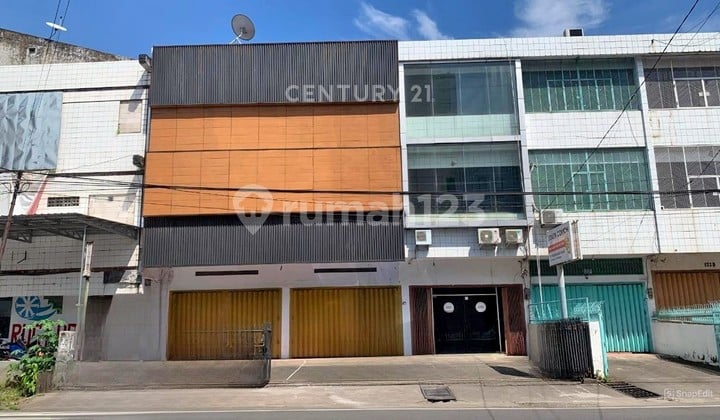Ruko Strategis Dan Siap Huni Di Jalan Andalas