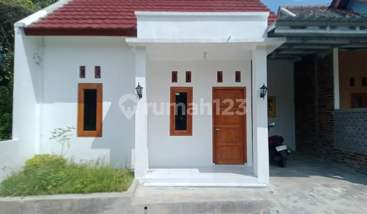Ready-to-Occupy Modern Minimalist House in Tlogoadi, Mlati, Sleman, Yogyakarta