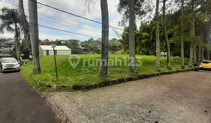 Tanah Luas Hadap Barat di Parahyangan Permai , Bandung