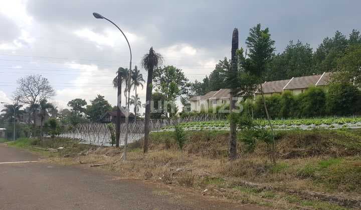 Tanah Hadap Timur di bandung Utara
