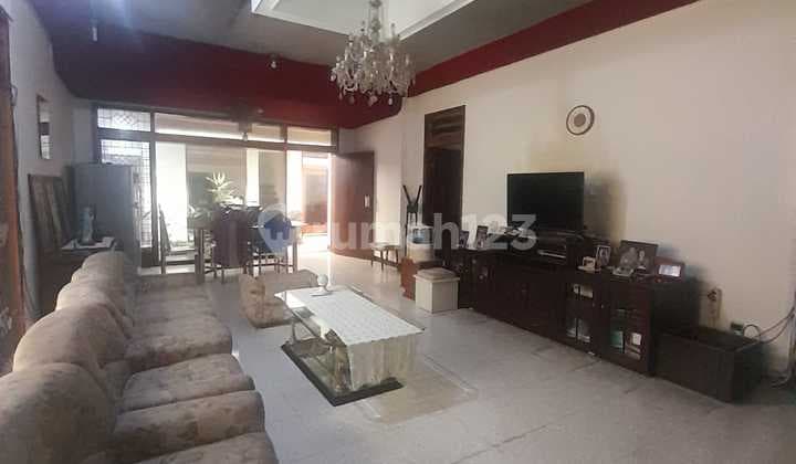 Rumah Disewa di Sayap Riau Bandung