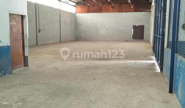 Sewa Gudang Di Pulo Gadung Strategis 1800m2