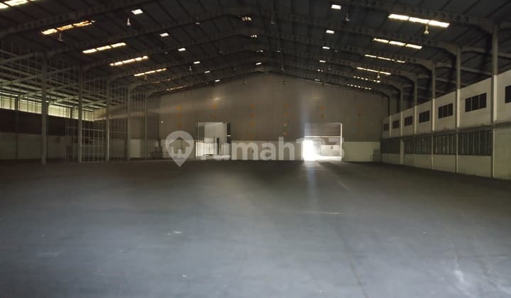 Gudang Bagus di Pulo Gadung Jakarta Timur Strategis 8712m2