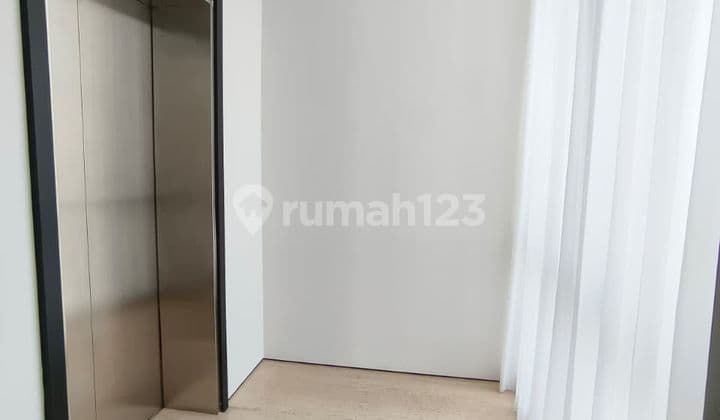 Lavie Suite Kuningan Apartment For Sale, Excellent Condition, Private Elevator, Near Mega Kuningan, The East Building, Embassy Area