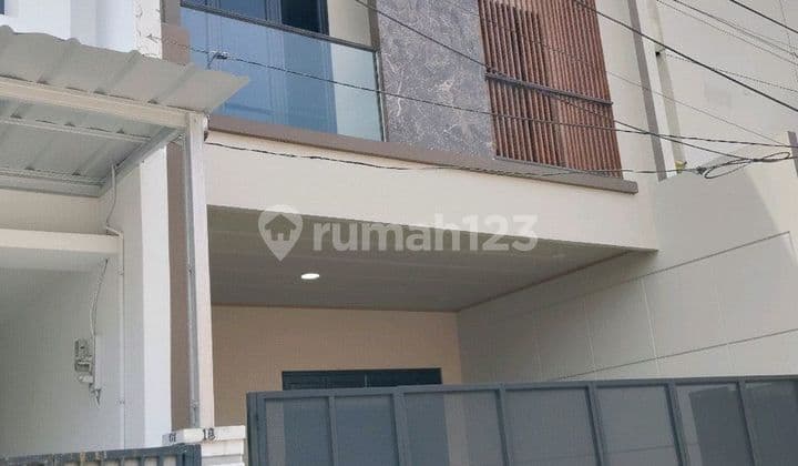 House for Sale in Pulo Asem, Rawamangun, East Jakarta, Jakarta, Near Arion, Pulo Gadung, Pemuda, Antam Hospital