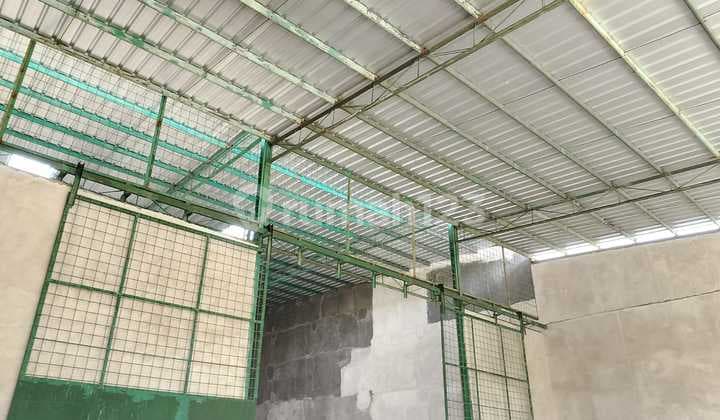 Sewa Gudang Kalideres Strategis Parkiran Luas