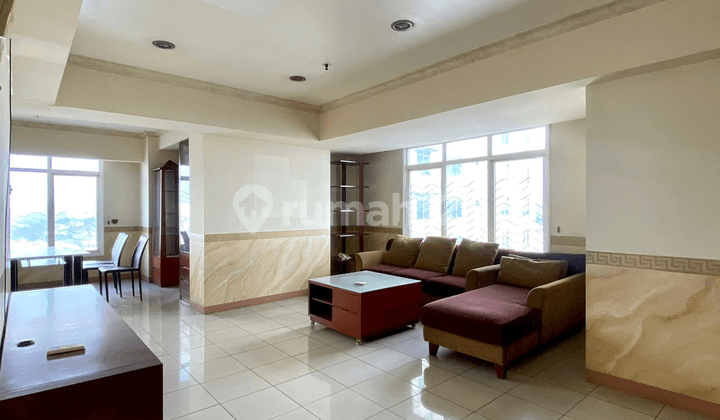 Apartemen Pantai Mutiara 3+1 Br Bagus Semi Furnished
