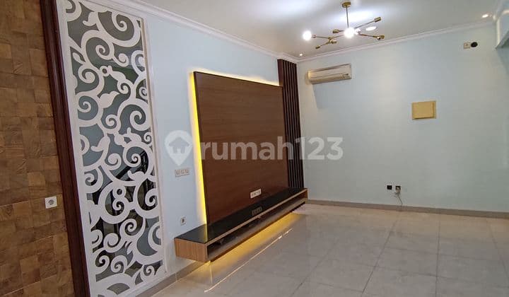 Rumah 2 Lantai Bagus Greenlake City Hoek 10x15