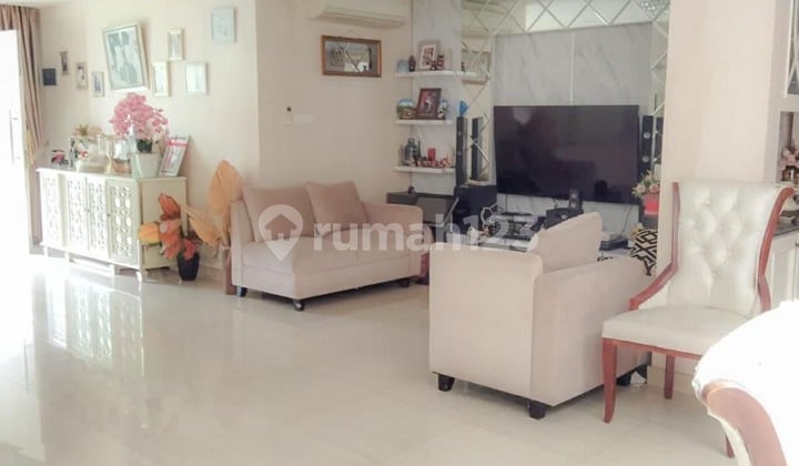 Rumah Asri Meruya Residence Rapih Siap Huni